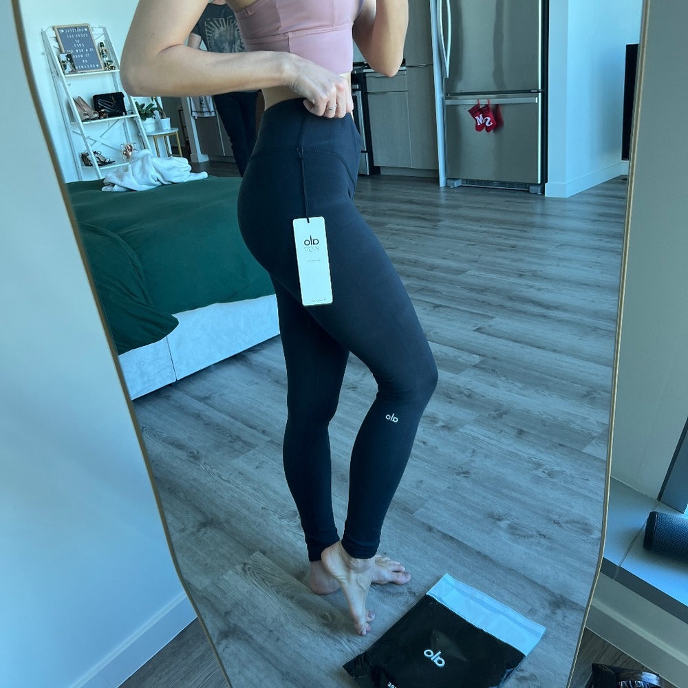 Alo airbrush black leggings S